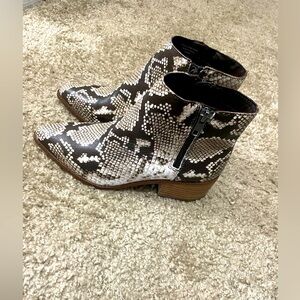 Snake Skin look booties Size 6